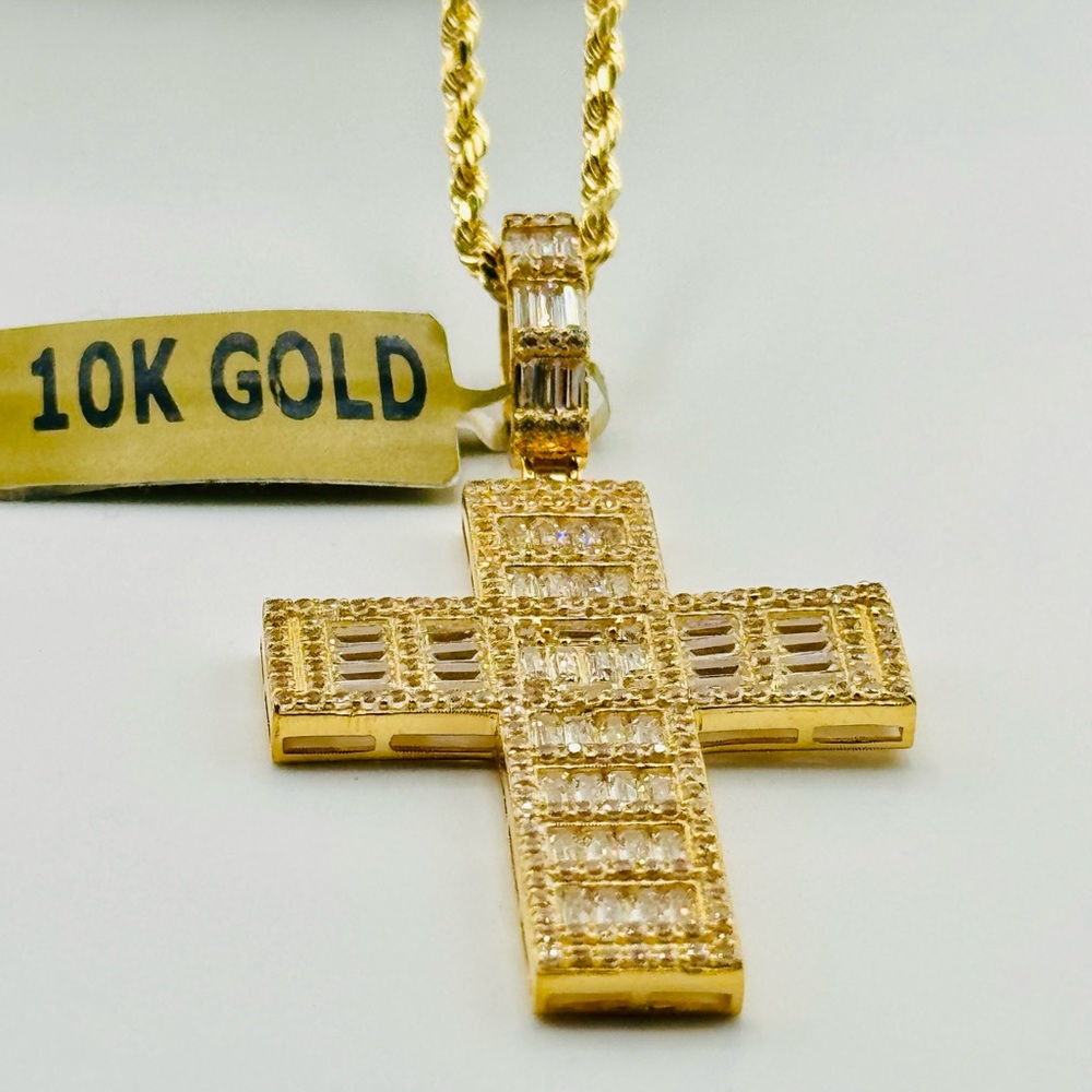 10k Solid Real Gold Cross Pendant, VVS sparkly baguette Swarovski Crystals Cross - Picture 8 of 10